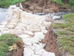 News Room : කුණාටුවට කැටුණු වැවු බැම්මට ගැසූ වැලිකොට්ට දැඩි අවදානමක..