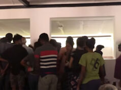 News Room : මන්ත්රීනීයක් ගංවතුර ආධාර බෙදද්දී මාලිමා මන්ත්රී හපා කාලා..