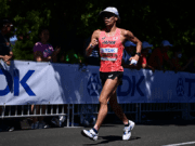 News Room : Yamanishi breaks world 20km race walk record in Kobe News Room Yamanishi breaks world 20km race walk record