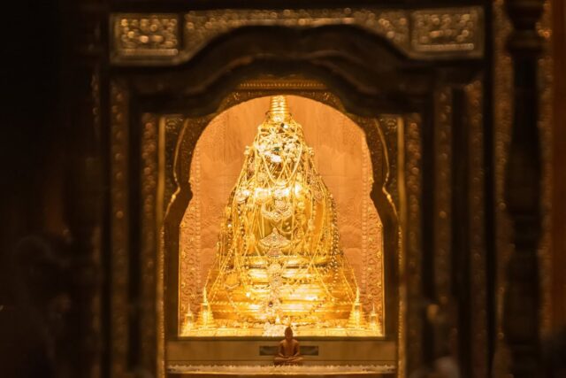 News Room : Special Exposition of Sacred Tooth Relic to