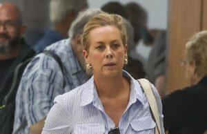 News Room Samantha Armytage looks effortlessly chic in a