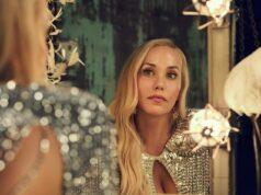 News Room : Elizabeth Berkley, 53, marks Showgirls’ 30th anniversary… after stripper film ruined her career