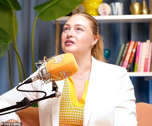 News Room : Iskra Lawrence claims she was dropped from her first modelling agency aged 15 for getting ‘too curvy’