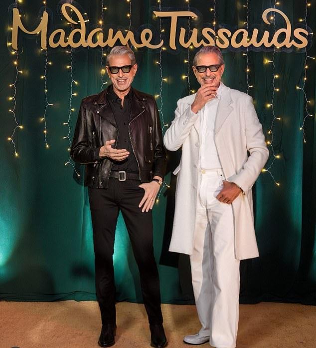 News Room : Jeff Goldblum poses with ultra-lifelike Madame Tussauds