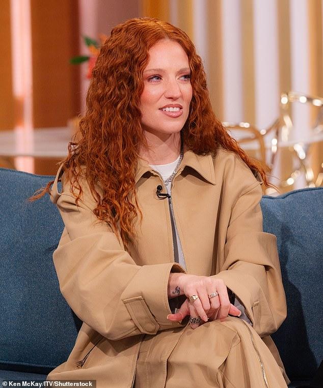 News Room : Jess Glynne ‘quits’ Jay-Z’s Roc Nation management company just 18 months after splitting from record label