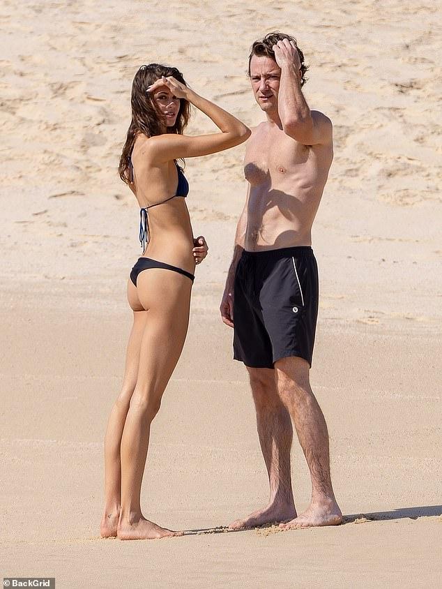 News Room : Kaia Gerber, 24, dons thong bikini for loved-up break with fellow nepo baby Lewis Pullman, 32