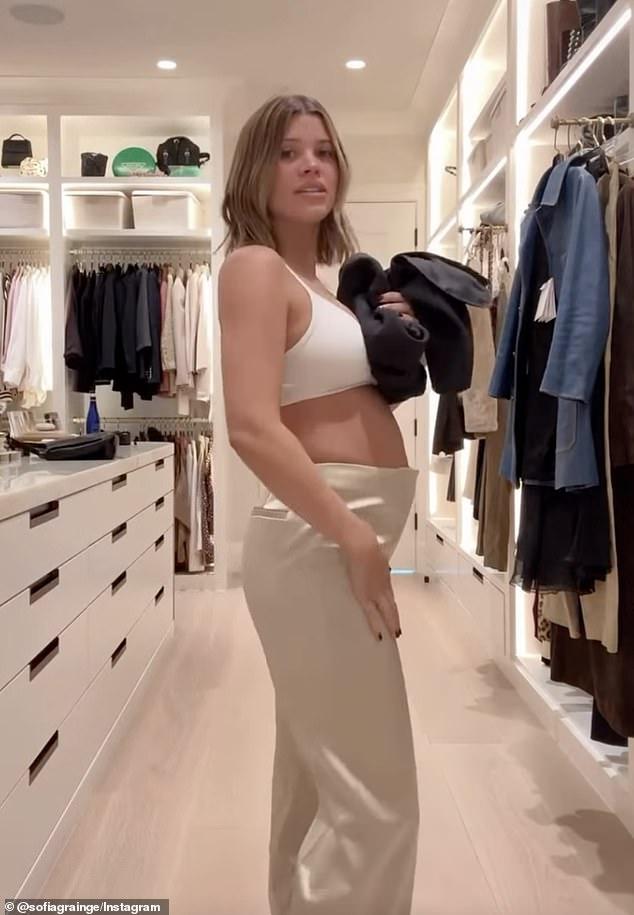 News Room : Sofia Richie gives rare look at baby bump in a bra and pants… ahead of birth of second child