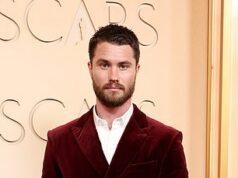 News Room : Chase Stokes ‘moves forward’ with new symbolic tattoo after SECOND split from Kelsea Ballerini