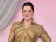 News Room : Melissa McCarthy, 55, shows off thinnest-ever frame during red carpet appearance in LA amid ongoing Ozempic rumors News Room Melissa McCarthy 55 shows off thinnest ever frame