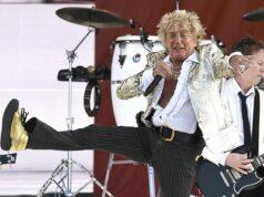 News Room : Rod Stewart, 81, proves he is as flexible as ever while showing off his high kicks on stage in New Orleans