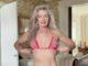 News Room Supermodel Paulina Porizkova showcases incredible bikini body