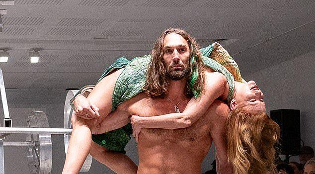 News Room Chaos at Australian Fashion Week Mass evacuations