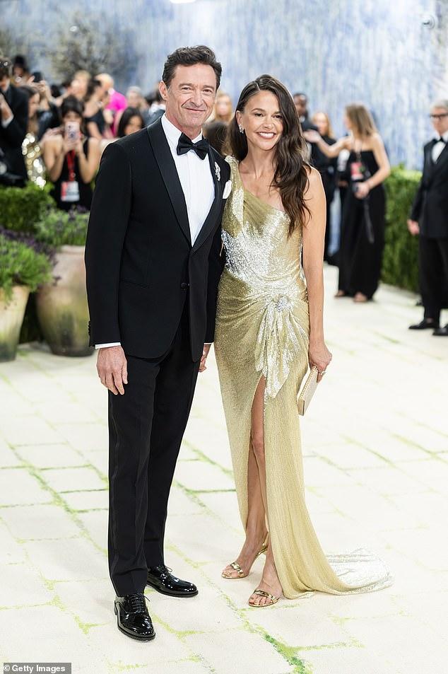 News Room : Hugh Jackman's new girlfriend appears to take