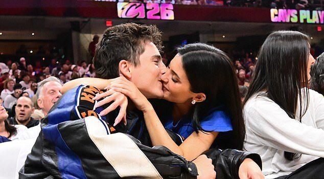 News Room : Kylie Jenner and Timothee Chalamet share a passionate kiss as they celebrate the NY Knicks historic win in Cleveland News Room Kylie Jenner and Timothee Chalamet share a