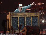 News Room : Morgan Wallen suffers shocking onstage meltdown as he FLIPS piano mid-concert in Denver News Room Morgan Wallen suffers shocking onstage meltdown as