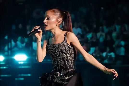 News Room Ariana Grandes ex surprised fans by attending
