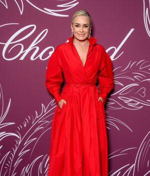 News Room : Gigi and Bella Hadid’s mother Yolanda, 62, is engaged to real estate developer a year after breakup News Room Gigi and Bella Hadids mother Yolanda 62