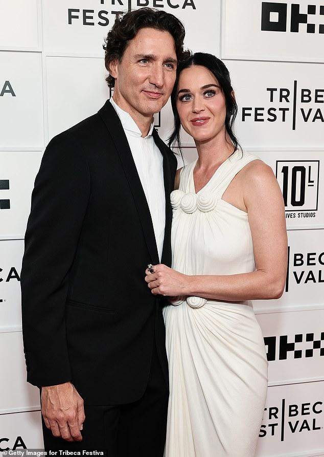 News Room : Katy Perry and boyfriend Justin Trudeau make