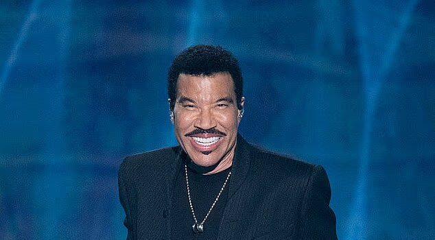 News Room Lionel Richie 77 cuts concert short after