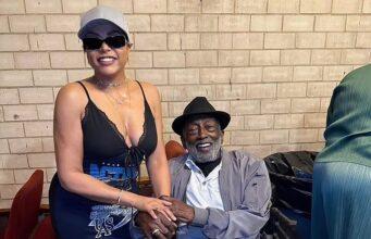 News Room : Original SNL star Garrett Morris, 89, goes viral with eye-popping photo of his bulge: ‘I can’t unsee it’ News Room Original SNL star Garrett Morris 89 goes