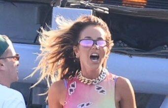 News Room Ciggie smoking Pip Edwards lets loose in Mykonos
