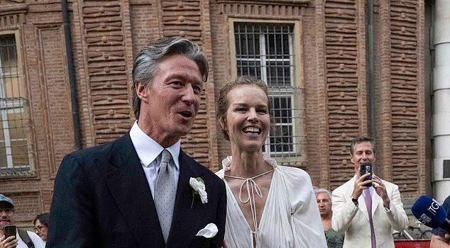 News Room Eva Herzigova 53 stuns in a Lanvin