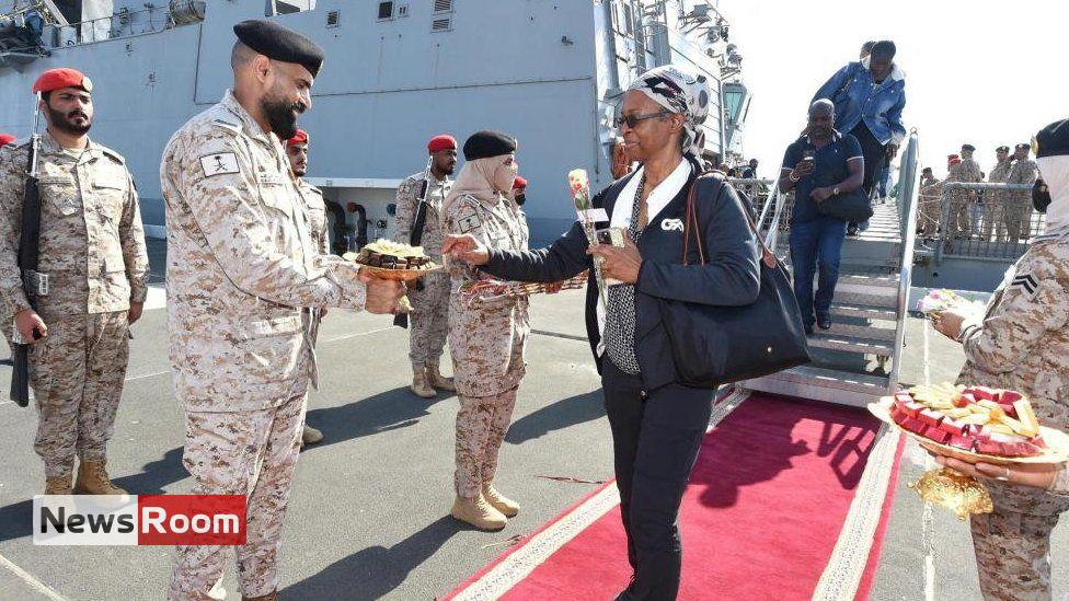 News Room : Evacuation of foreigners begins in Sudan