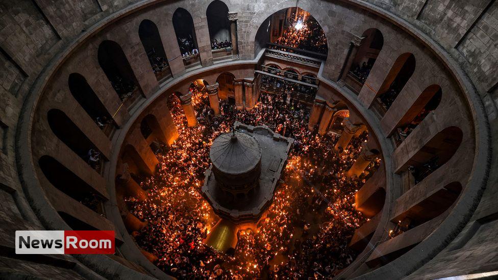 News Room : Holy Fire celebrated by Christians in Jerusalem
