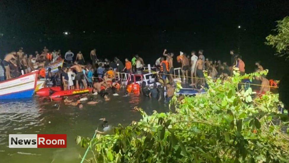 News Room : At least 21 dead as boat capsizes