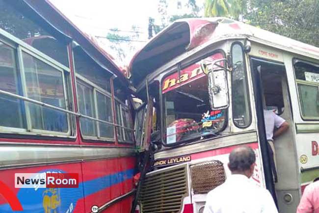 News Room : Head-on bus collision leaves 23 people injured