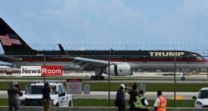 News Room : Trump arrives in Florida ahead of court appearance