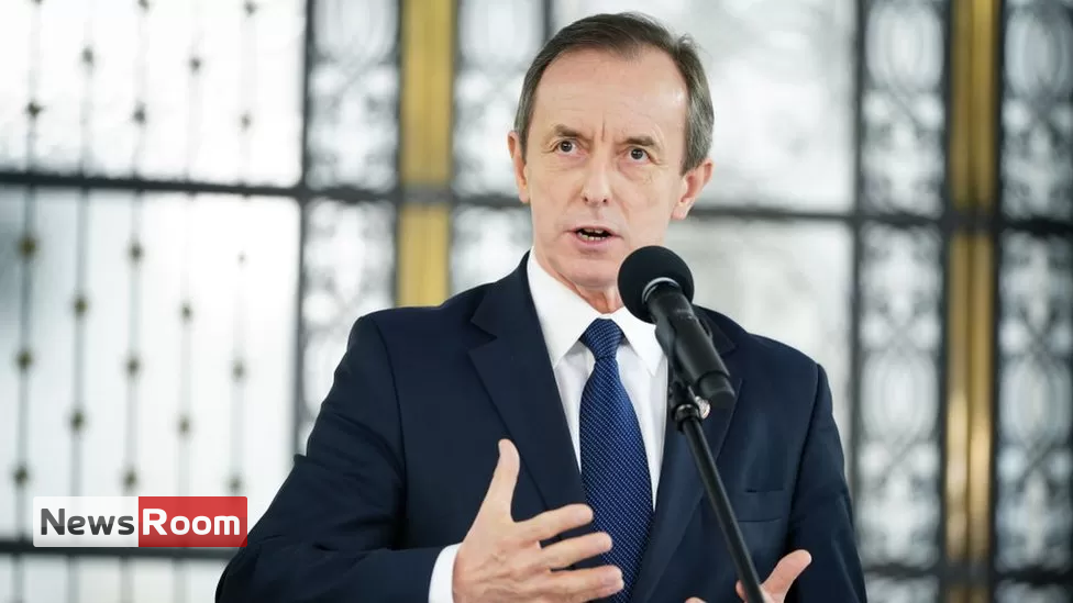 News Room : Poland: Government under pressure over escalating cash