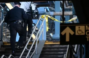 News Room : Woman dies after being set on fire on NYC subway