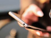 News Room : Mobile phone users can retain numbers after network switch News Room Mobile phone users can retain numbers after