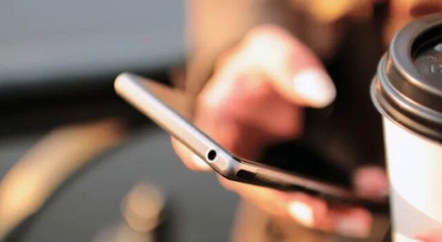 News Room Mobile phone users can retain numbers after