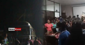 News Room : Tense Standoff at Weligama Apparel Factory as Workers Protest Withheld New Year Bonus