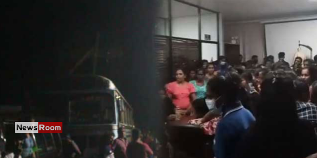 News Room : Tense Standoff at Weligama Apparel Factory as Workers Protest Withheld New Year Bonus