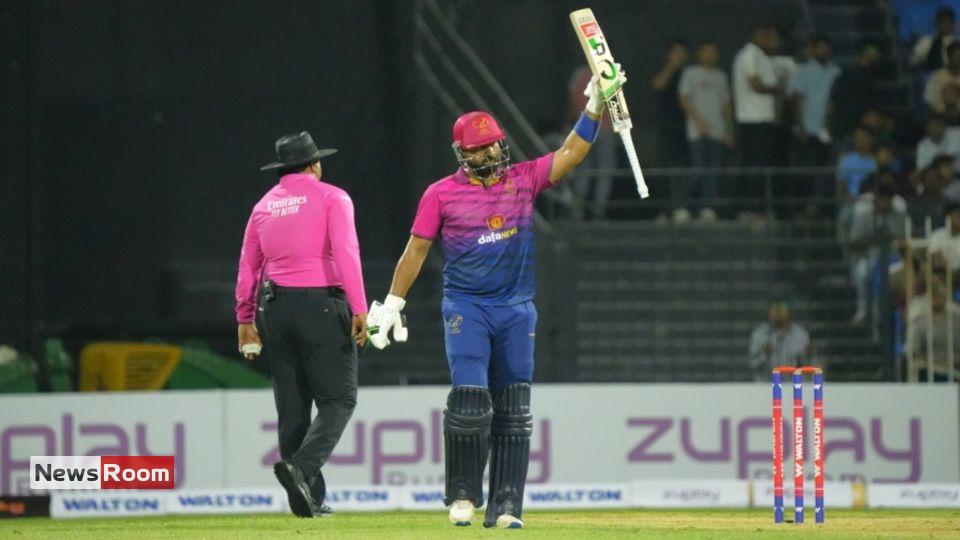 News Room : Parvez Hossain Emon hits 53-ball hundred as