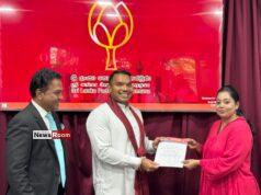 News Room : “I Will Never Leave the SLPP” – Sanath Nishantha’s Widow Affirms After New Appointment