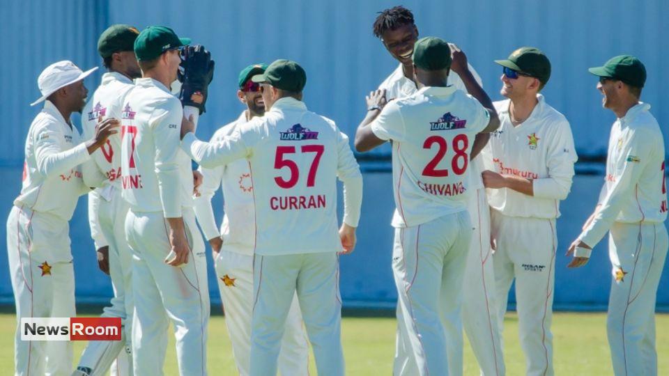 News Room : Mitchell puts New Zealand ahead despite middle-order