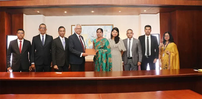 News Room : NDB Bank partners with Ideal Motors to drive affordable leasing solutions – The Island