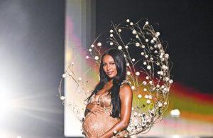News Room : Jasmine Tookes opens the 2025 Victoria’s Secret Fashion Show at NINE months pregnant