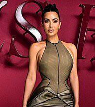 News Room Kim Kardashian steals spotlight in VERY dramatic