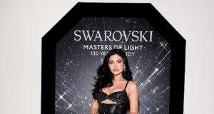 News Room : Kylie Jenner flashes major cleavage in glitzy Swarovski look