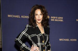 News Room : Lynda Carter, 74, is a real-life Wonder Woman as she radiates youthful glow at charity gala