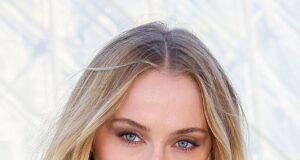 News Room : TALK OF THE TOWN: Sophie Turner is dating Coldplay frontman Chris Martin after his split from Dakota Johnson