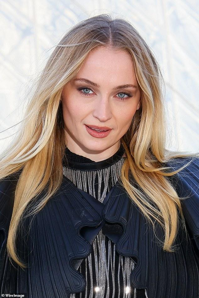 News Room : TALK OF THE TOWN: Sophie Turner is
