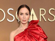 News Room : Emily Blunt’s asymmetrical frock horror and Kate Hudson’s drab dress lead worst dressed stars at 16th Governors Awards