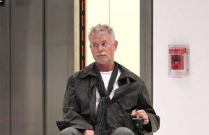 News Room : Frail Eric Dane, 52, maneuvers wheelchair through LAX after family member’s moving gesture to him amid ALS battle