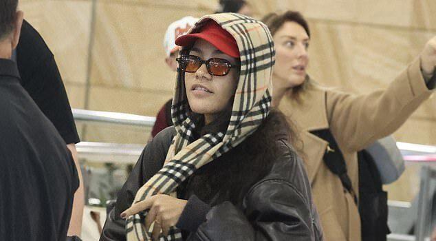 News Room Guess who Pop superstar attempts to go